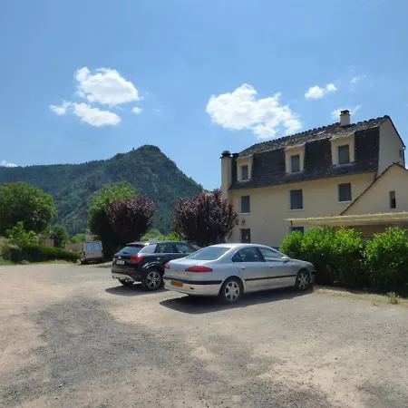 Hotel Paradis 2*