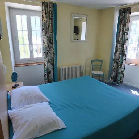Paradis Hotel Barjac (Lozere)